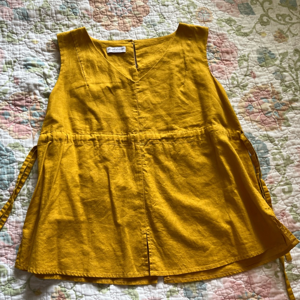 The Style of No Style Sleeveless Casual Top